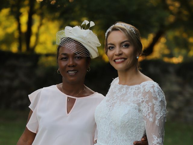 Le mariage de Serge et Rossy à Benest, Charente 53