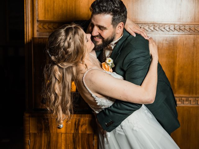 Le mariage de Cédric et Thabéa à Saint-Médard-d'Eyrans, Gironde 37