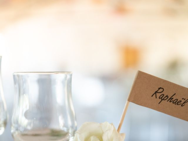 Le mariage de Bastien et Céline à Sainte-Eulalie-de-Cernon, Aveyron 4