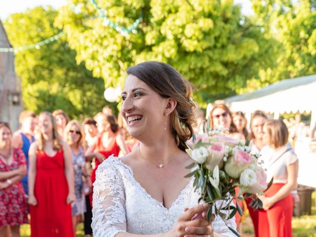 Le mariage de Bastien et Céline à Sainte-Eulalie-de-Cernon, Aveyron 7