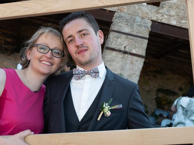 Le mariage de Bastien et Céline à Sainte-Eulalie-de-Cernon, Aveyron 26