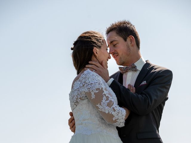 Le mariage de Bastien et Céline à Sainte-Eulalie-de-Cernon, Aveyron 29