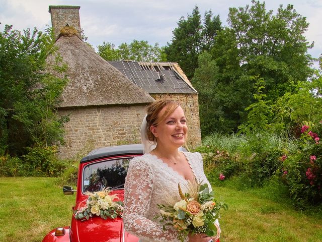 Le mariage de Etienne et Coralie à La Glacerie, Manche 23
