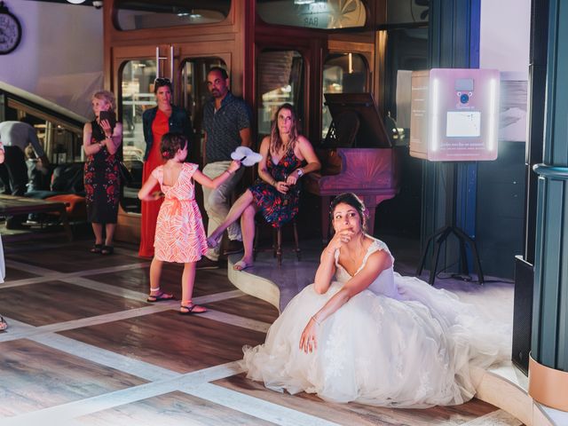 Le mariage de Ross et Isabelle à Capbreton, Landes 24
