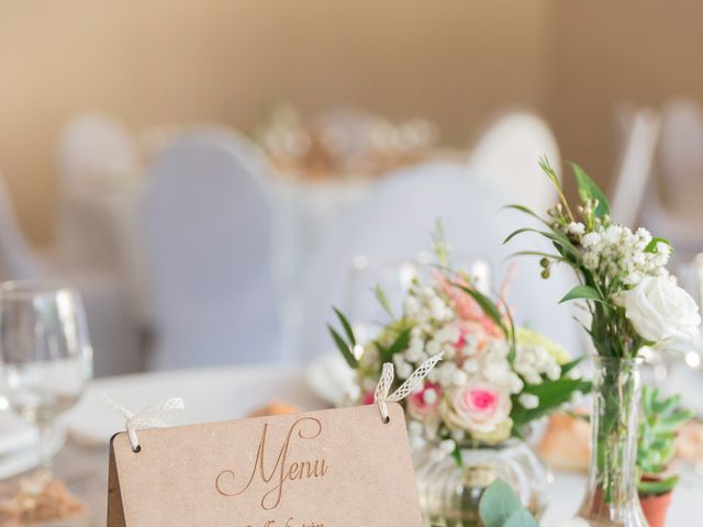 Le mariage de Jean-Baptiste et Charlène à Roanne, Loire 71