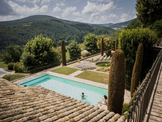 Le mariage de Romain et Charlotte à Beaujeu, Alpes-de-Haute-Provence 3