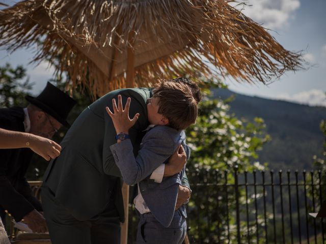 Le mariage de Romain et Charlotte à Beaujeu, Alpes-de-Haute-Provence 82