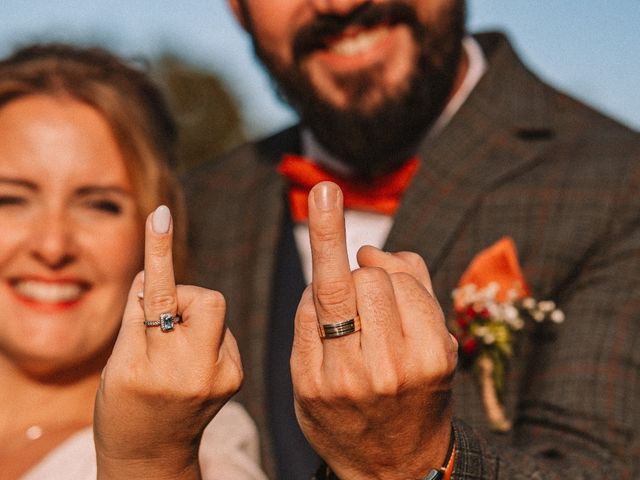 Le mariage de Pierre Jean et Morgane à Saint-Pierre-des-Échaubrognes, Deux-Sèvres 16