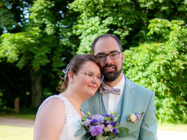 Le mariage de Joel et Elise à Bron, Rhône 12