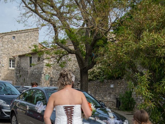 Le mariage de Julien et Amélie à Pierrelatte, Drôme 5