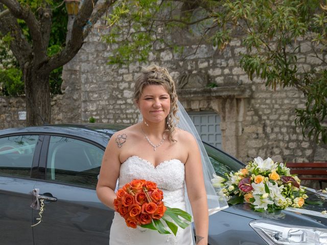 Le mariage de Julien et Amélie à Pierrelatte, Drôme 6