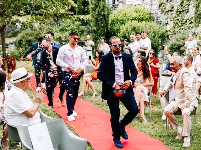 Le mariage de Adrien et Alexandra à Lussas, Ardèche 1
