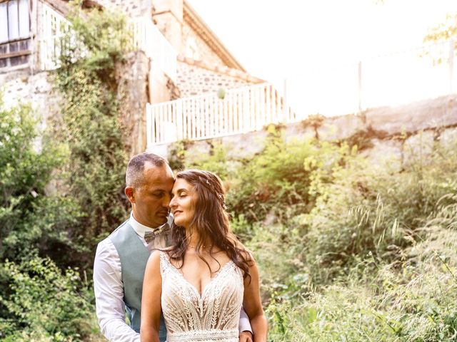 Le mariage de Adrien et Alexandra à Lussas, Ardèche 12