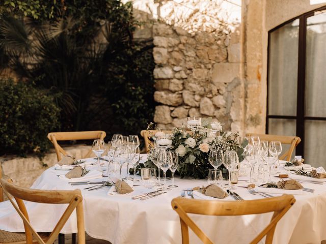 Le mariage de Niles et Céline à Orgon, Bouches-du-Rhône 17