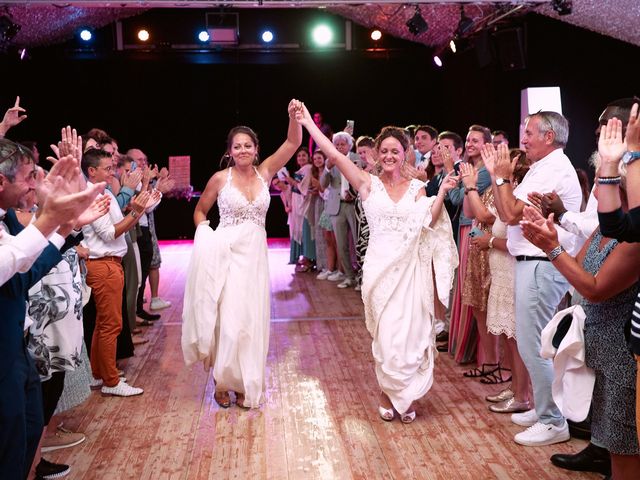 Le mariage de Sandrine et Laëtitia à La Roche-de-Glun, Drôme 76