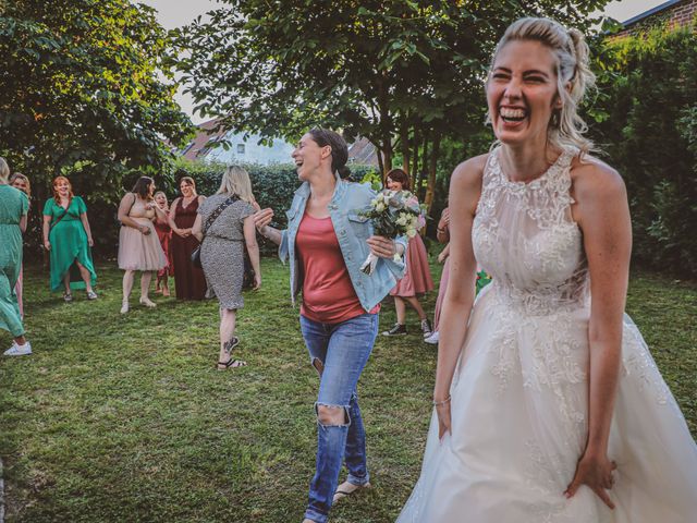 Le mariage de Cédric et Caroline à Hasnon, Nord 69