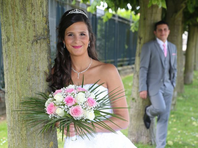 Le mariage de Stéphane et Sandra à La Villeneuve-en-Chevrie, Yvelines 10