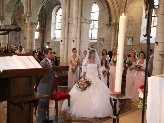 Le mariage de Stéphane et Sandra à La Villeneuve-en-Chevrie, Yvelines 32