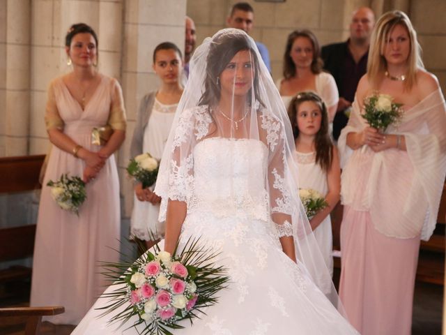 Le mariage de Stéphane et Sandra à La Villeneuve-en-Chevrie, Yvelines 35