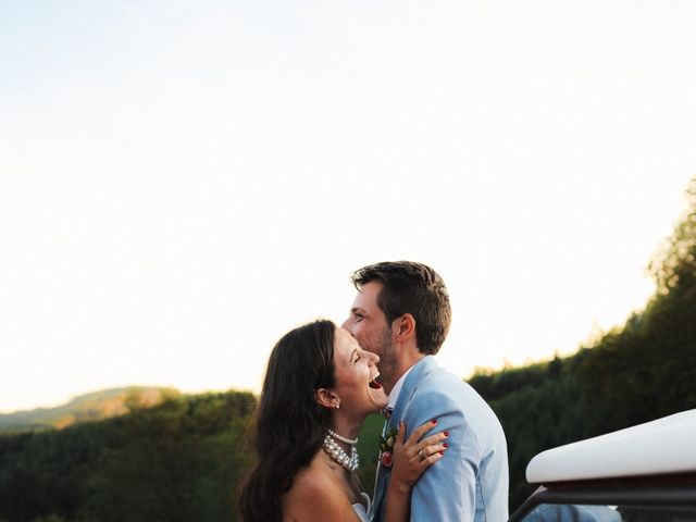 Le mariage de Nicolas et Barbara à Grandris, Rhône 1