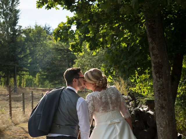 Le mariage de Yannick et Férial à Roiffieux, Ardèche 32