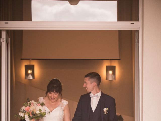 Le mariage de François et Amélie à Saint-Médard-en-Jalles, Gironde 1
