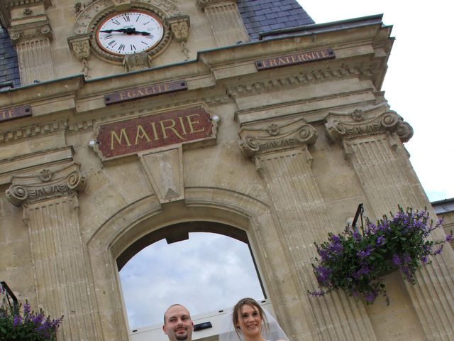 Le mariage de Lionel et Pauline à Ambarès-et-Lagrave, Gironde 12