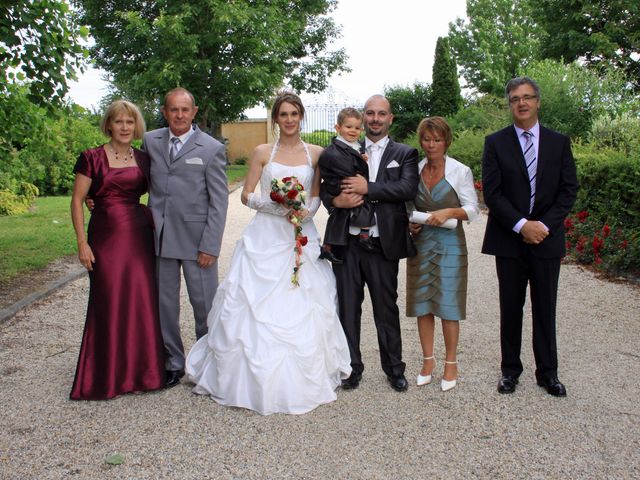 Le mariage de Lionel et Pauline à Ambarès-et-Lagrave, Gironde 28
