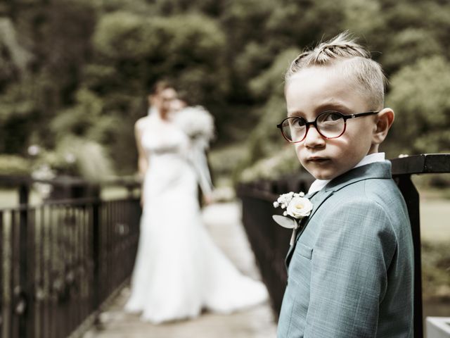 Le mariage de Loic et Mylène à Pont-lès-Moulins, Doubs 43