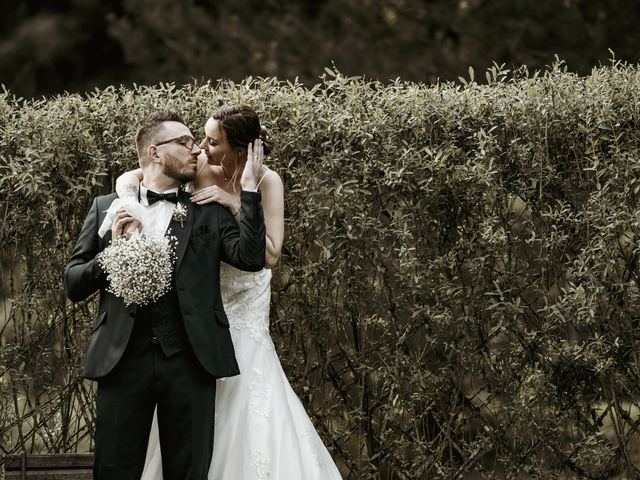 Le mariage de Loic et Mylène à Pont-lès-Moulins, Doubs 73