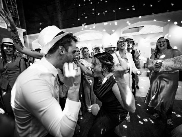 Le mariage de Loic et Mylène à Pont-lès-Moulins, Doubs 101