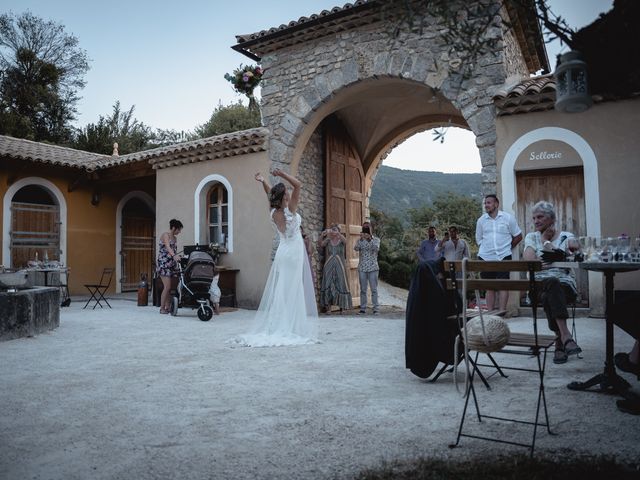 Le mariage de Florent et Pauline à Montréal, Ardèche 46