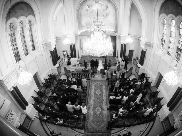 Le mariage de Christophe et Liana à Paris, Paris 4