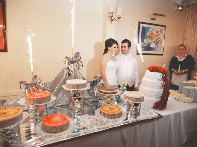 Le mariage de Christophe et Liana à Paris, Paris 15