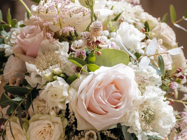 Le mariage de Baptiste et Clementine à Treignac, Corrèze 4