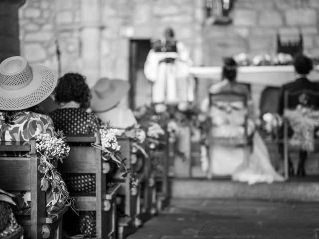 Le mariage de Baptiste et Clementine à Treignac, Corrèze 21