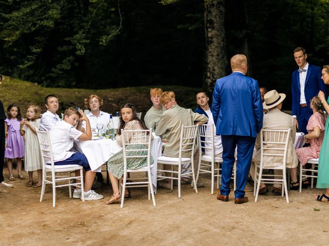 Le mariage de Baptiste et Clementine à Treignac, Corrèze 54