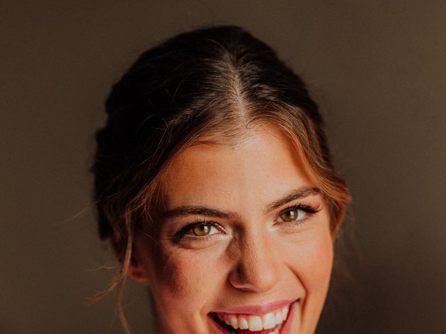 Le mariage de Coline et Baptiste à Saint-Gènes-de-Castillon, Gironde 6