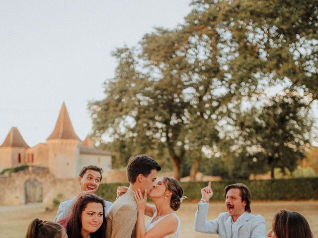Le mariage de Coline et Baptiste à Saint-Gènes-de-Castillon, Gironde 14