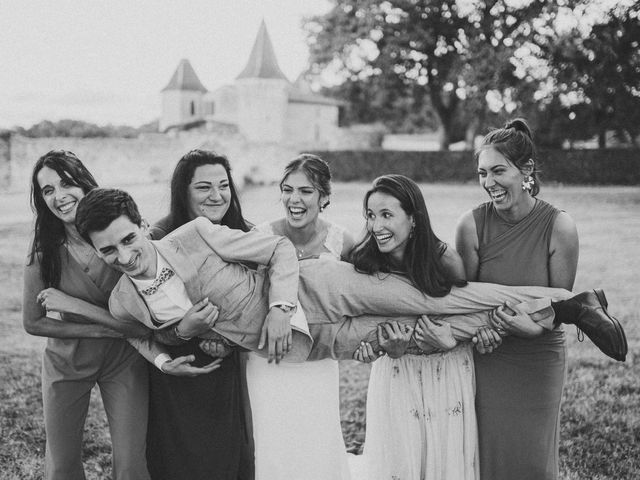 Le mariage de Coline et Baptiste à Saint-Gènes-de-Castillon, Gironde 15