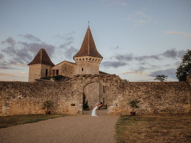 Le mariage de Coline et Baptiste à Saint-Gènes-de-Castillon, Gironde 19