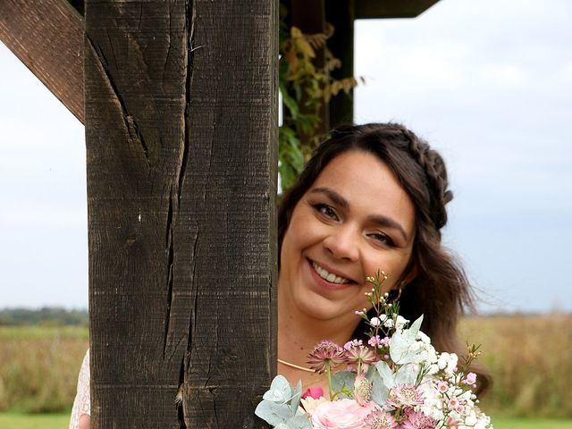 Le mariage de Ludovic et Léa à Les Landes-Génusson, Vendée 18