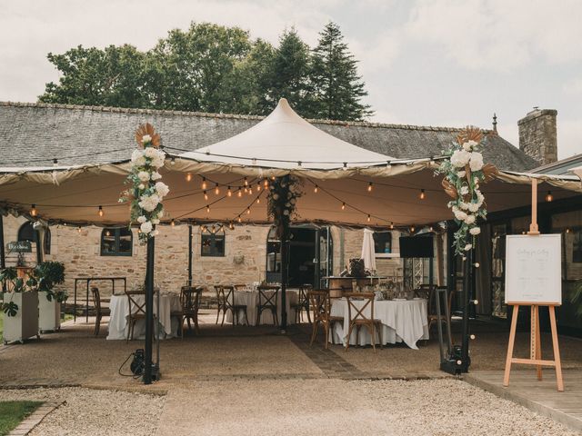 Le mariage de Omar et Karin à Quimper, Finistère 15