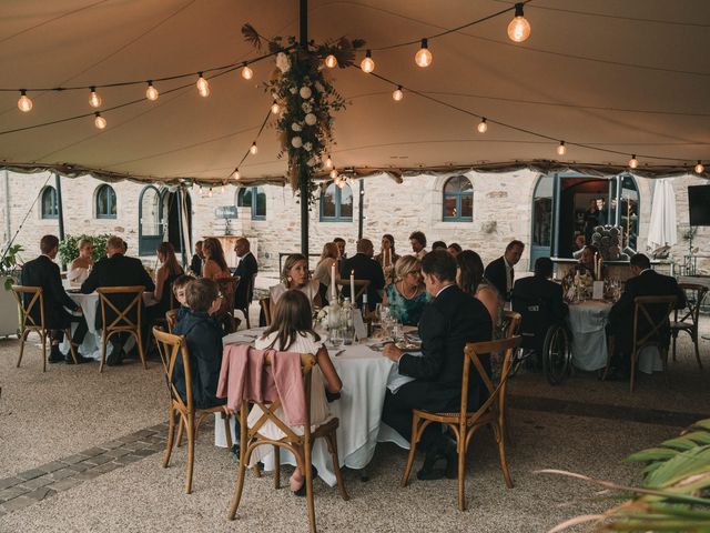 Le mariage de Omar et Karin à Quimper, Finistère 80