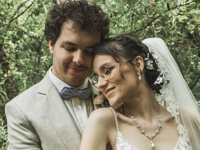 Le mariage de Tim et Violette à Rives de l'Yon, Vendée 1