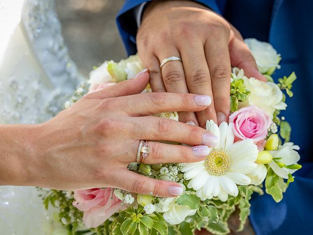 Le mariage de Swann et Caroline à La Charité-sur-Loire, Nièvre 9