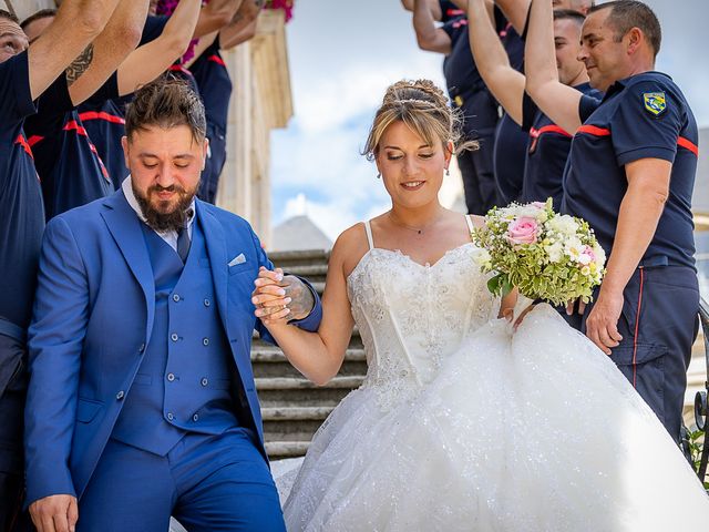 Le mariage de Swann et Caroline à La Charité-sur-Loire, Nièvre 24