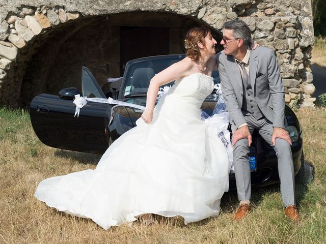 Le mariage de Hervé et Lise à Saint-Sernin, Ardèche 12