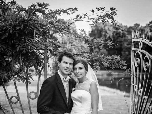 Le mariage de Paul-Henri et Eléonore à Souligné-sous-Ballon, Sarthe 24