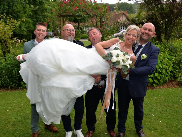 Le mariage de Rémi et Viviane à Campagne-lès-Hesdin, Pas-de-Calais 16